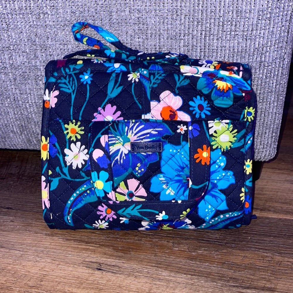 Vera Bradley Travel Bag NEVER USED